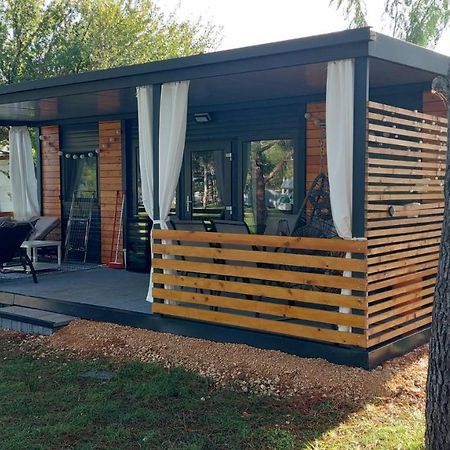 Sak Mobile Home Privlaka ปริฟลากา ภายนอก รูปภาพ
